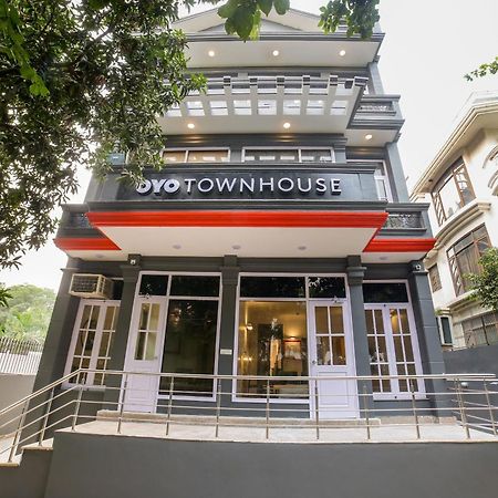 Townhouse 330 Dlf Phase-2 Near Leisure Valley Park Gurgaon Esterno foto