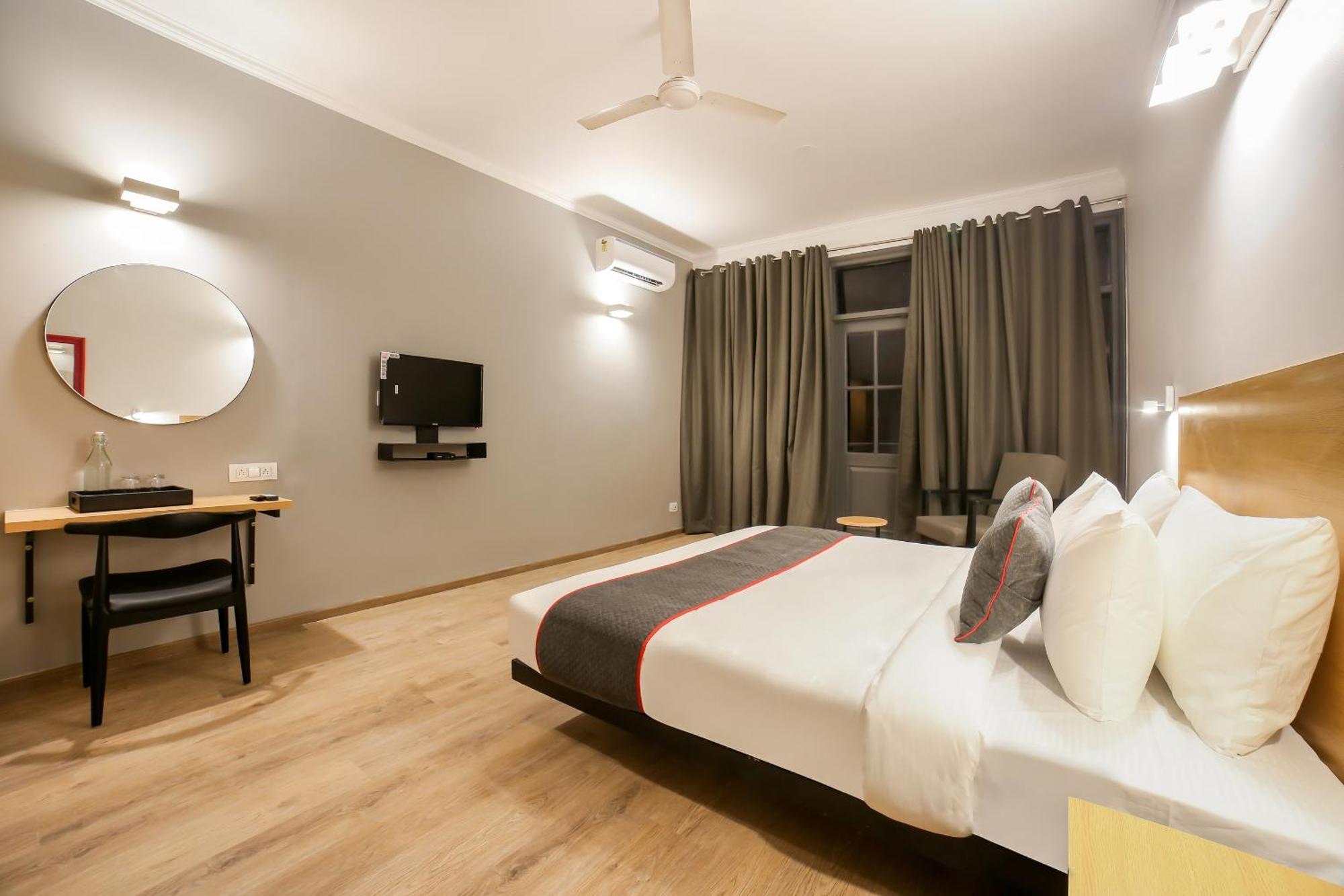 Townhouse 330 Dlf Phase-2 Near Leisure Valley Park Gurgaon Esterno foto