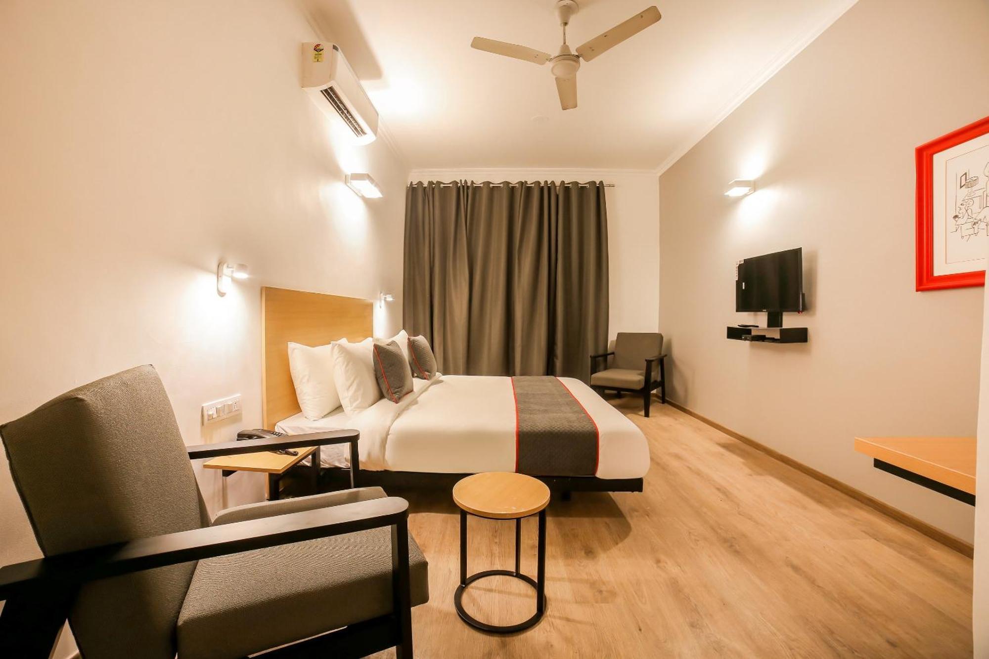 Townhouse 330 Dlf Phase-2 Near Leisure Valley Park Gurgaon Esterno foto
